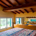 Villa Glaucos *